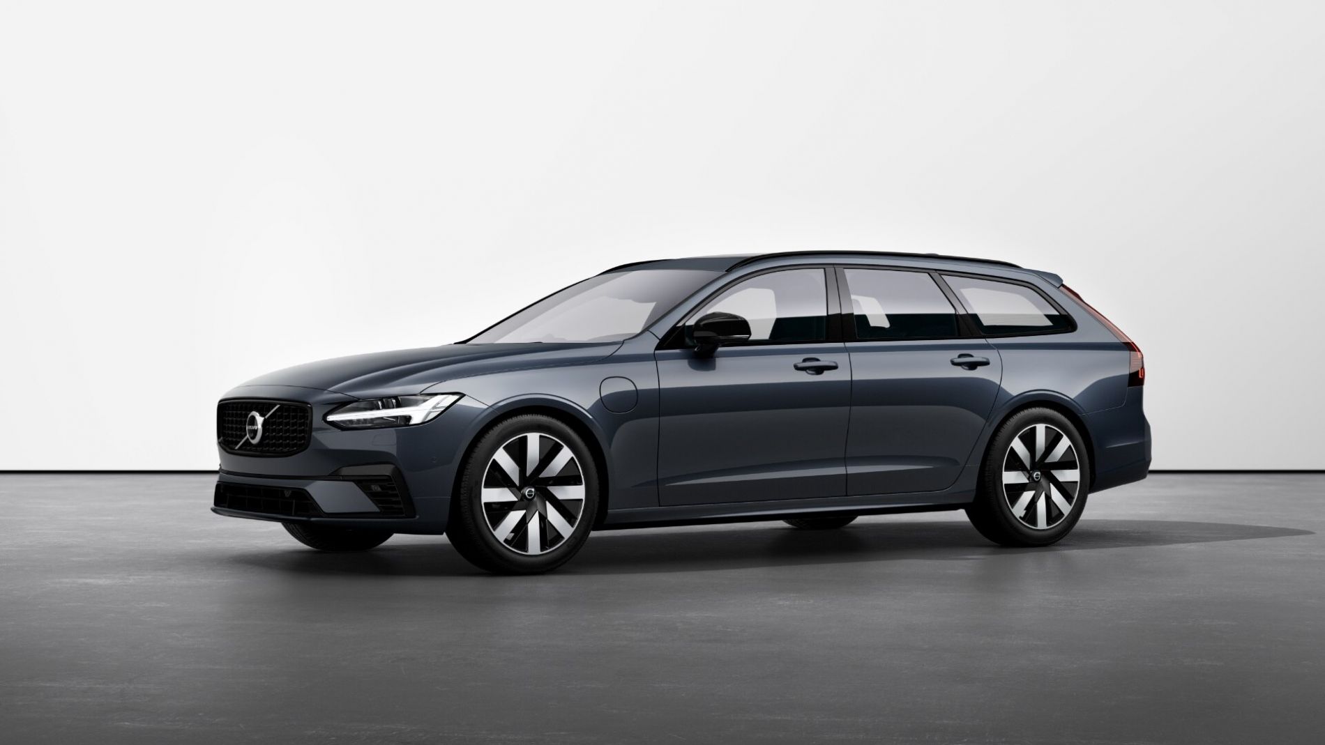Fahrzeugtyp: Volvo V90 Recharge T8 AWD Ultimate Dark 8-Gang Automatikgetriebe