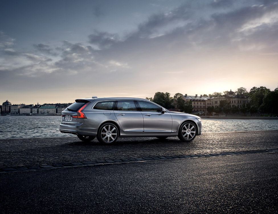 Volvo V90, Konfigurator und Preisliste